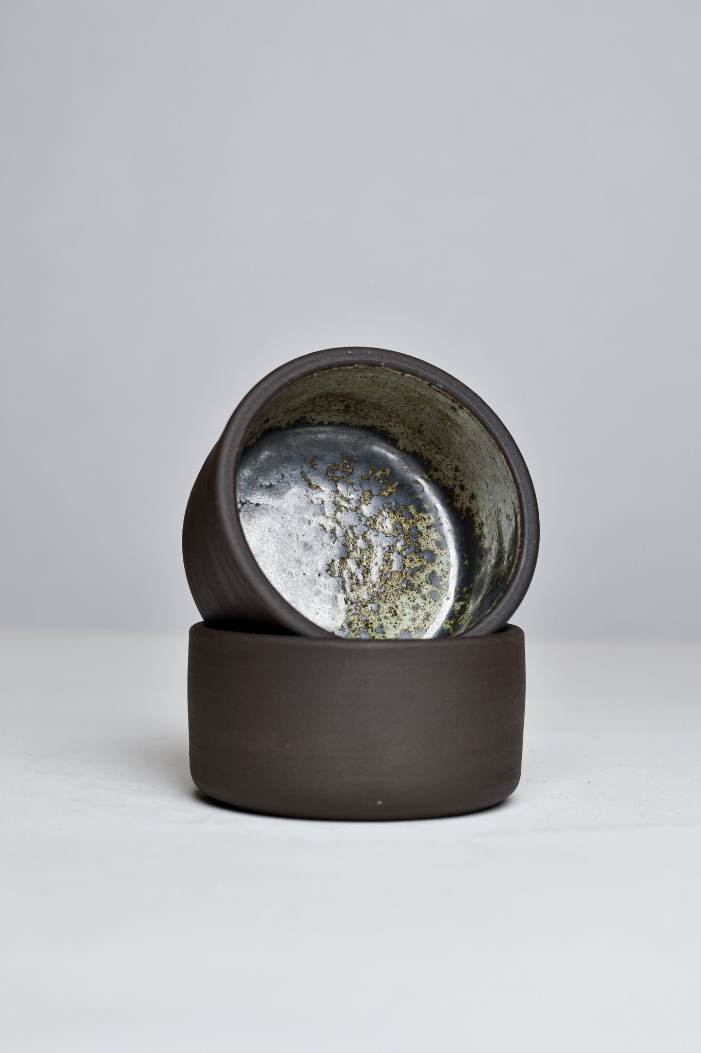 Dark dip bowls