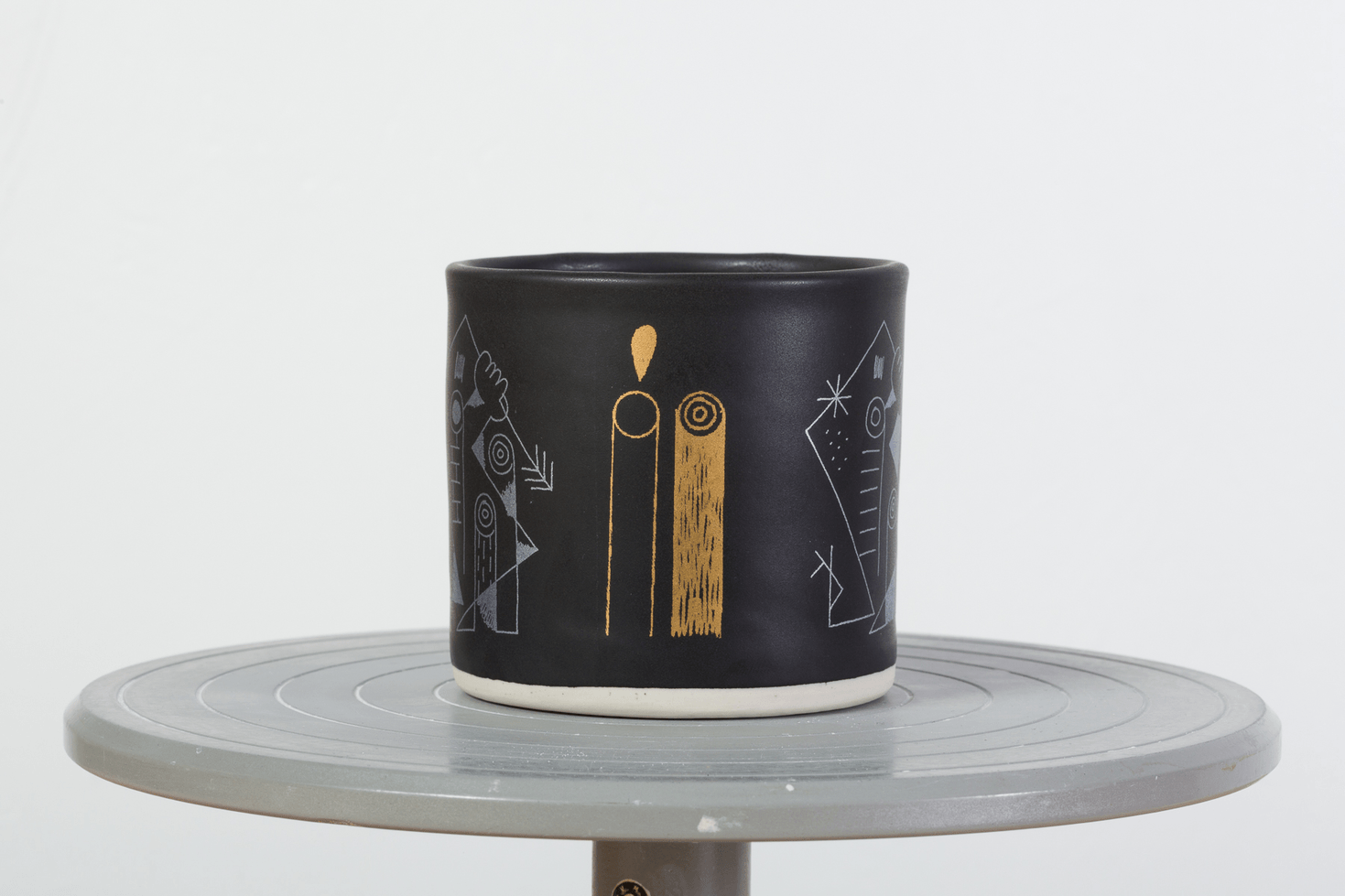 Bisqit & Cerny85 cups