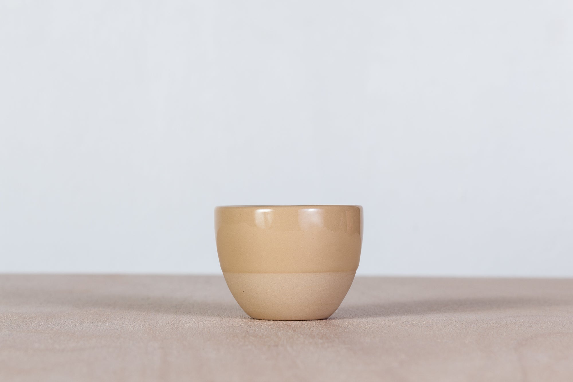 Simple cup, caramel